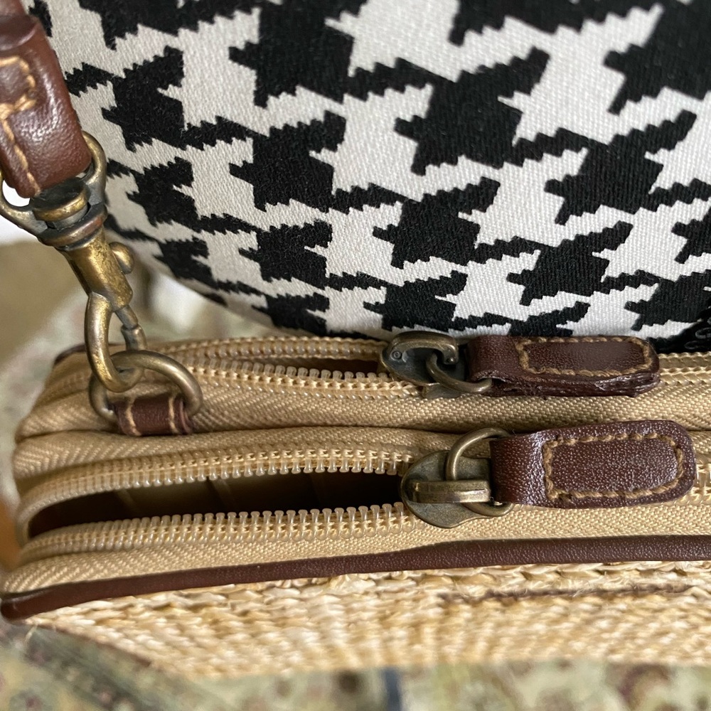 Connection Woven Crossbody - Picture 5 of 13